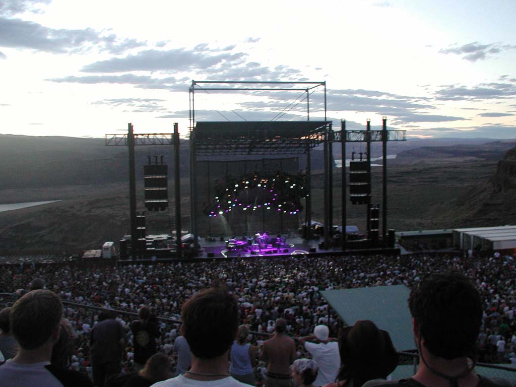 phish-gorge-setting-1024